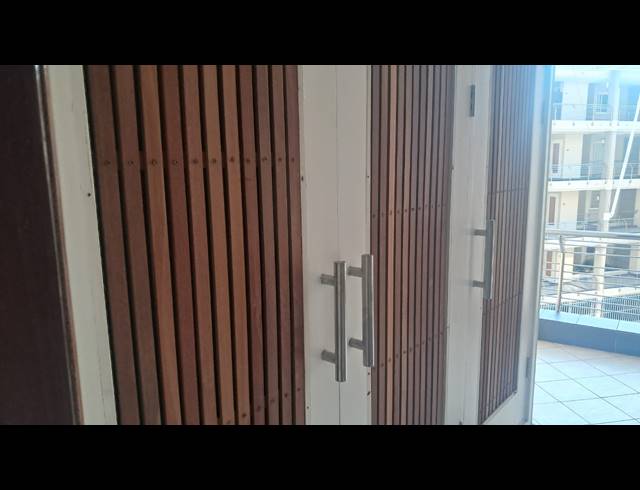 1 BEDROOM FLAT TO LET IN POINT WATERFRONT